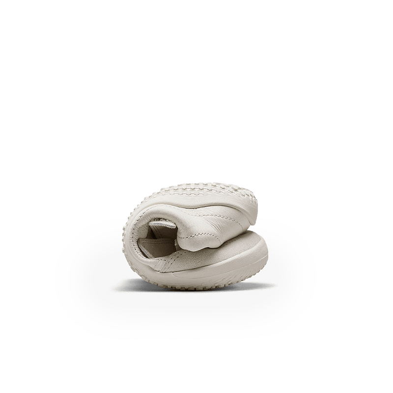 Load image into Gallery viewer, Vivobarefoot Gobi Sneaker Kids – Limestone