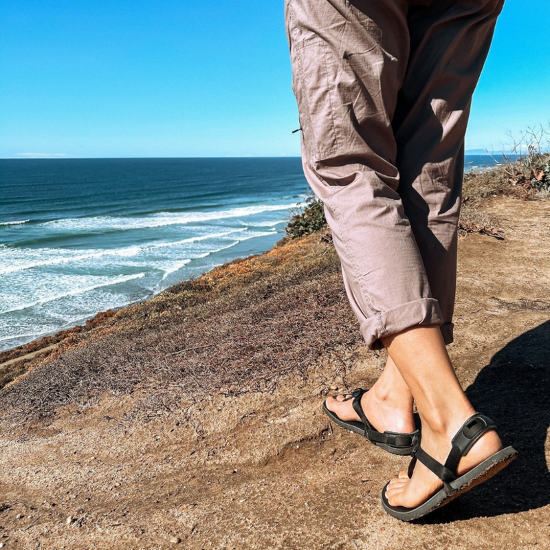 Load image into Gallery viewer, Luna Leadville Trail Black Sandals