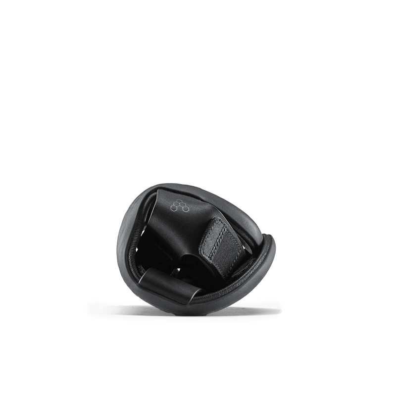 Load image into Gallery viewer, Vivobarefoot Sensus Yin Sandal Womens Obsidian-4