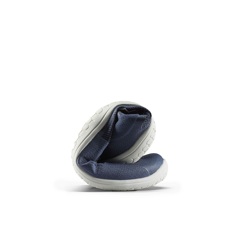 Load image into Gallery viewer, Vivobarefoot Primus Lite 3.5 Womens Midnight-4