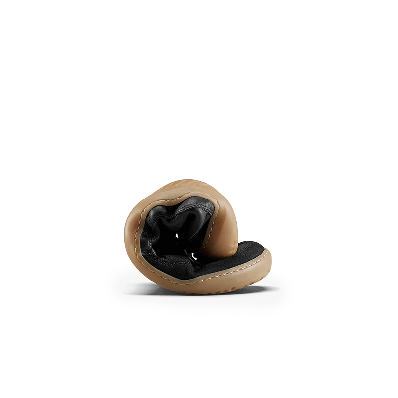 Load image into Gallery viewer, Vivobarefoot Gobi II Sneaker Premium Leather Womens Raven-4