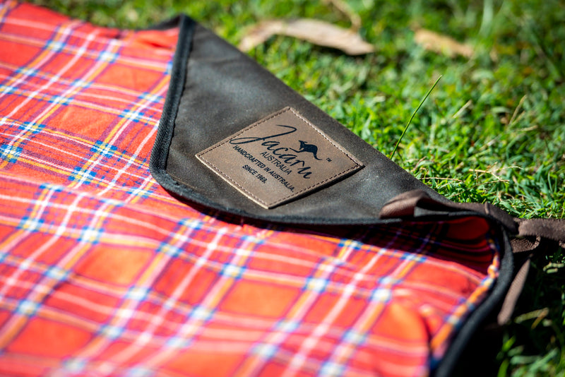 Load image into Gallery viewer, Jacaru 8003 Picnic Blanket – Waterproof Backing | Australian Made