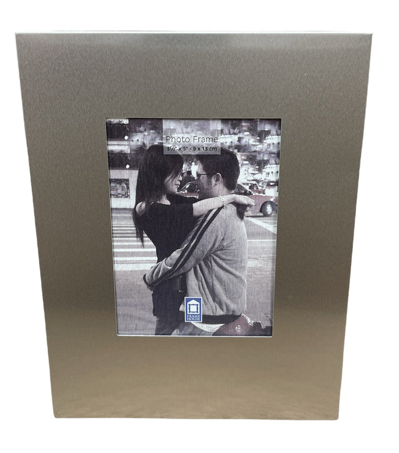 Load image into Gallery viewer, View Picture Photo Frame Wall Set Aluminium for 4" x 6" Standard Photos-2