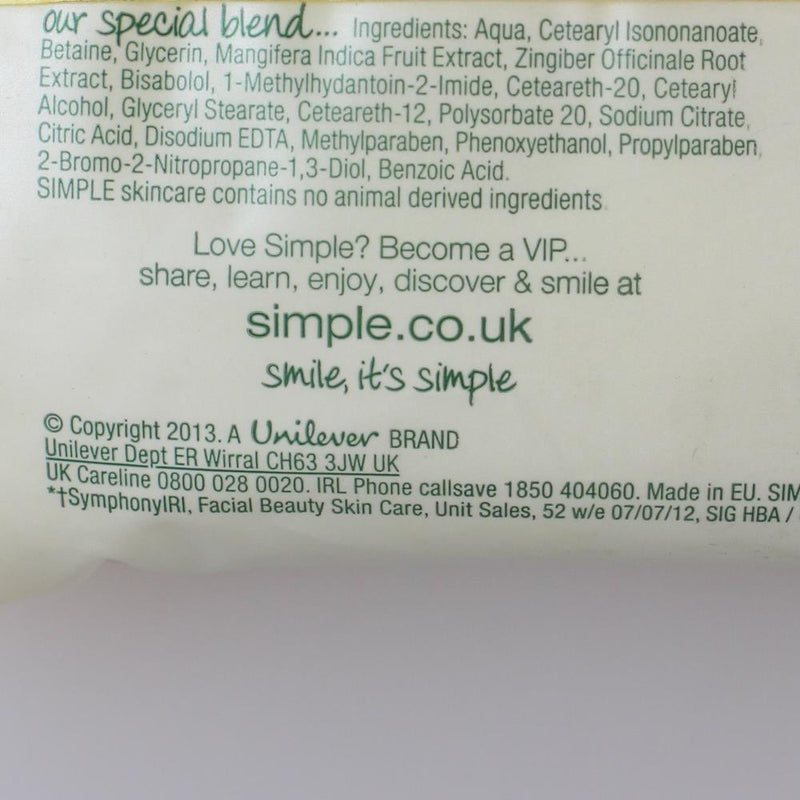 Load image into Gallery viewer, 25 Wipes SIMPLE SENSITIVE SKIN EXPERTS BRIGHTENING WIPES - 1 Pack-2