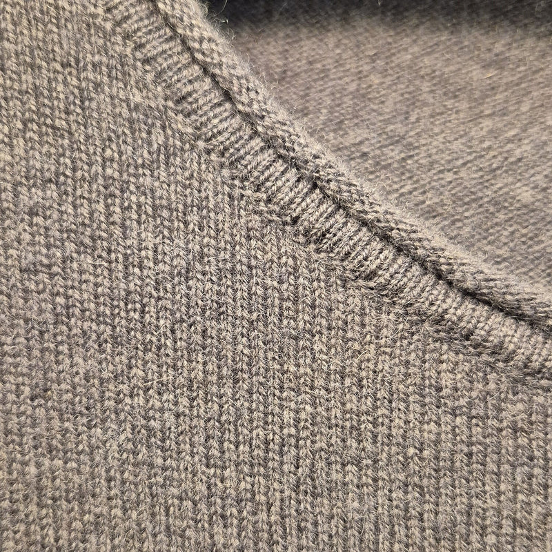 Load image into Gallery viewer, Luxury Cashmere Wool Pullover Jumper (Fine Knit) in Taupe-3