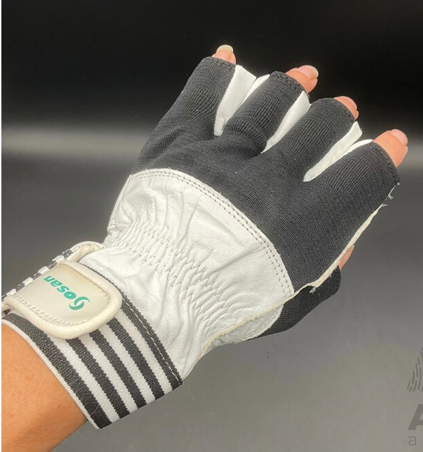 Load image into Gallery viewer, JOSAN Leather Weight Gloves