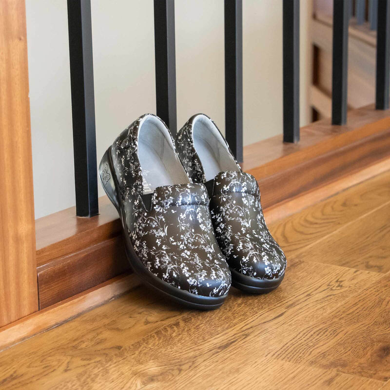 Load image into Gallery viewer, Alegria Womens Keli Professional Leather Shoes Nursing - Grey Gardens-3