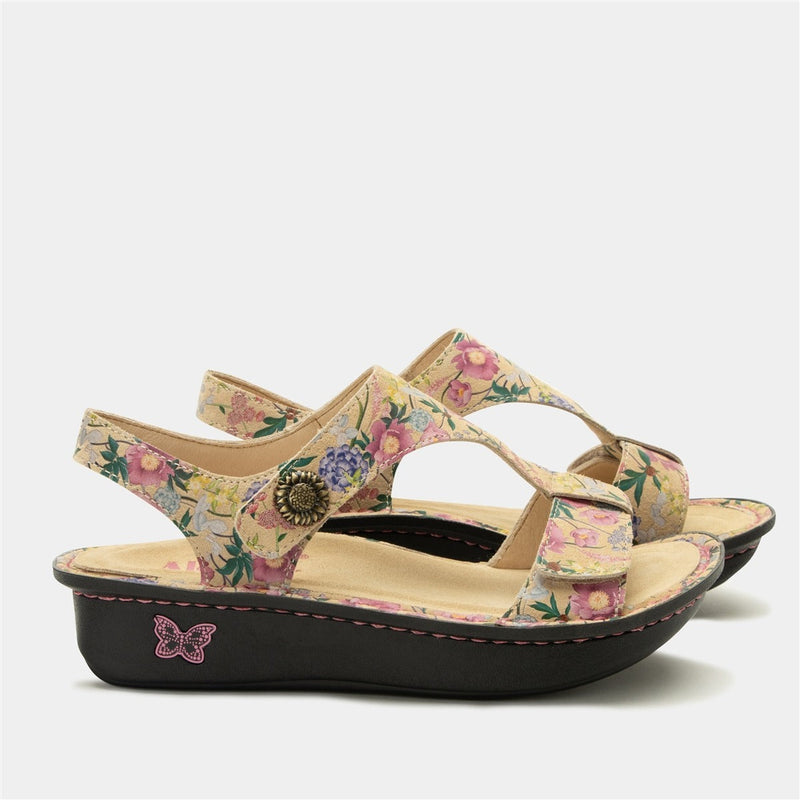 Load image into Gallery viewer, Alegria Womens Kerri Sandals Shoes in A Fine Romance-3