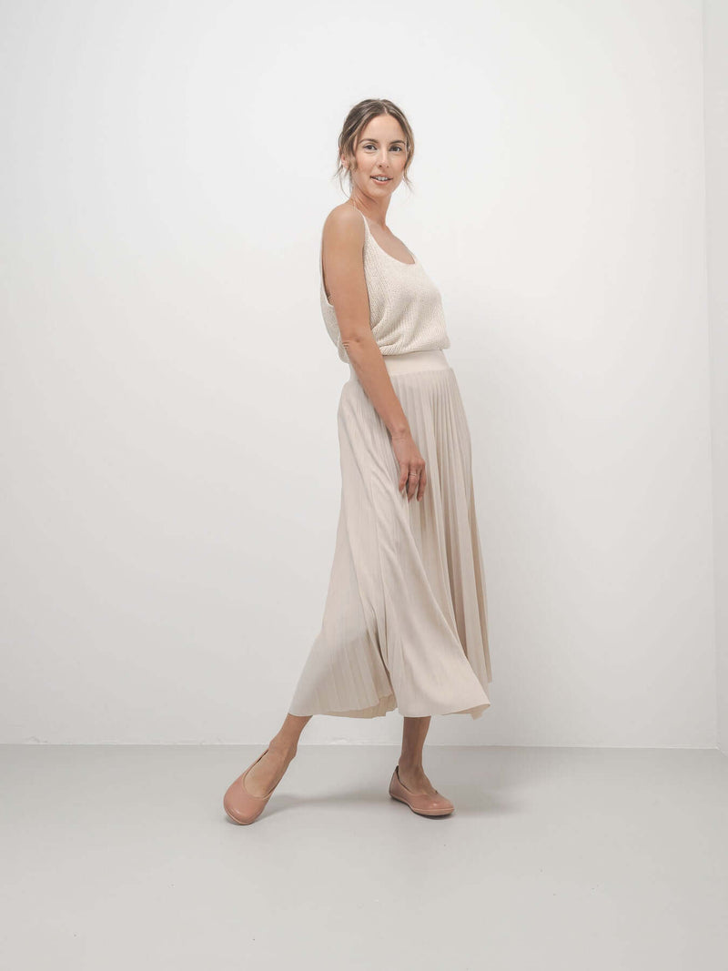 Load image into Gallery viewer, Be Lenka Sophelia Barefoot Ballet Flats – Powder