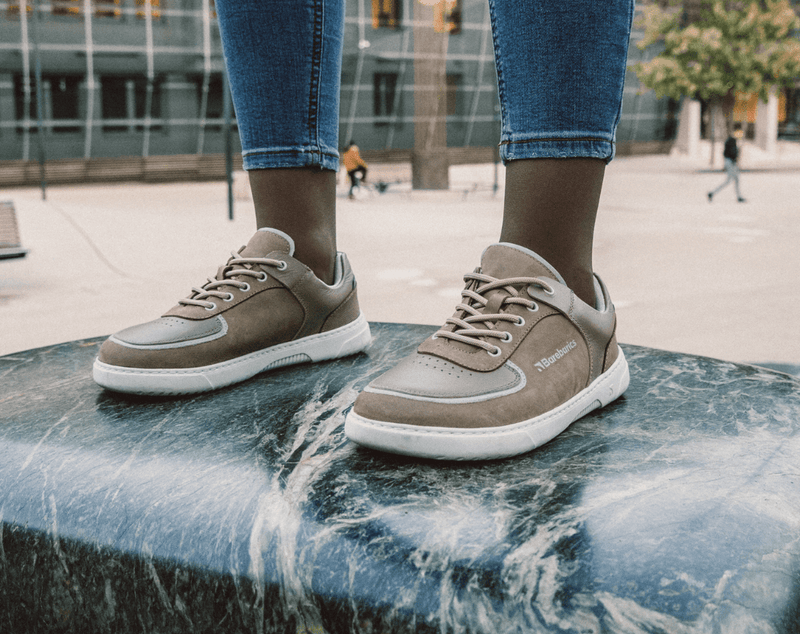 Load image into Gallery viewer, Eco-friendly Barefoot Sneakers Barebarics Apollo - Cappuccino Brown