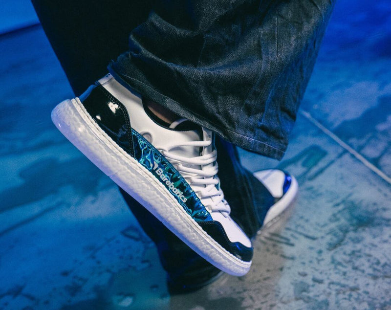 Load image into Gallery viewer, Eco-friendly Barefoot Sneakers Barebarics Futura - Iridescent White