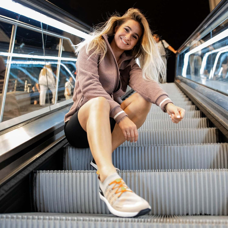 Load image into Gallery viewer, Eco-friendly Barefoot Sneakers Barebarics Voyager - Beige & White