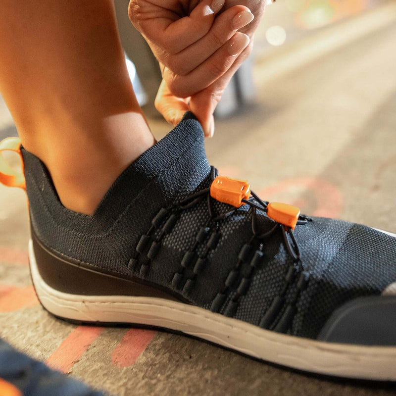 Load image into Gallery viewer, Eco-friendly Barefoot Sneakers Barebarics Voyager - Dark Blue & White