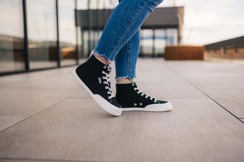 Load image into Gallery viewer, Eco-friendly Barefoot Sneakers Be Lenka Rebound - High Top - Black & White