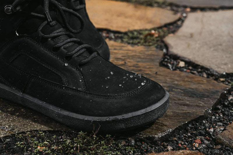 Load image into Gallery viewer, Eco-friendly Barefoot Boots Be Lenka York - All Black