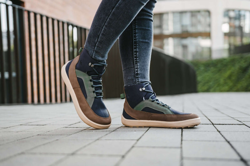 Load image into Gallery viewer, Eco-friendly Barefoot Boots Be Lenka York - Navy, Brown & Beige