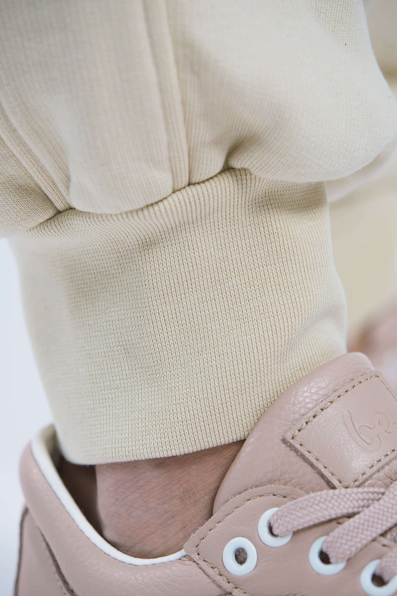 Load image into Gallery viewer, Women's sweatpants Be Lenka Essentials - Beige