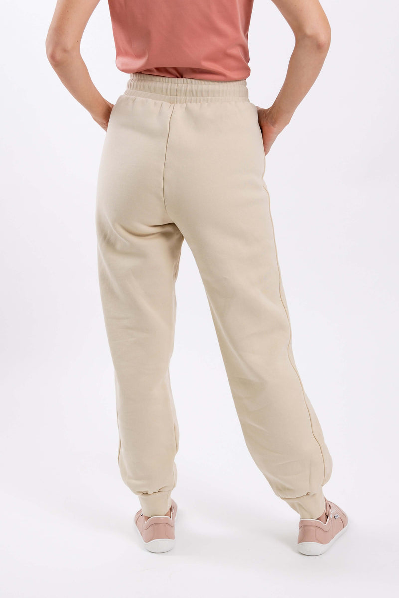 Load image into Gallery viewer, Women's sweatpants Be Lenka Essentials - Beige