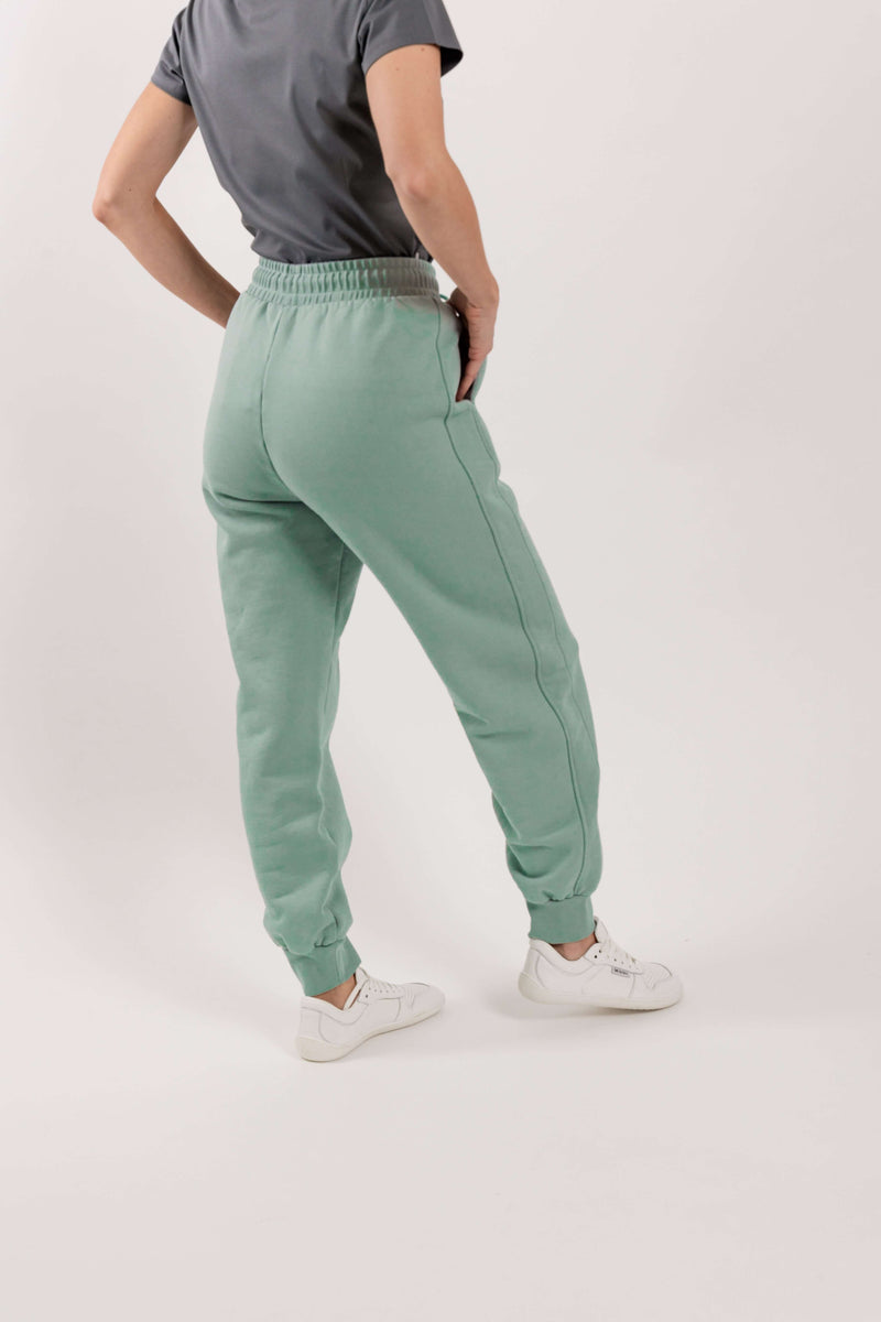 Load image into Gallery viewer, Women's sweatpants Be Lenka Essentials - Pistachio Green