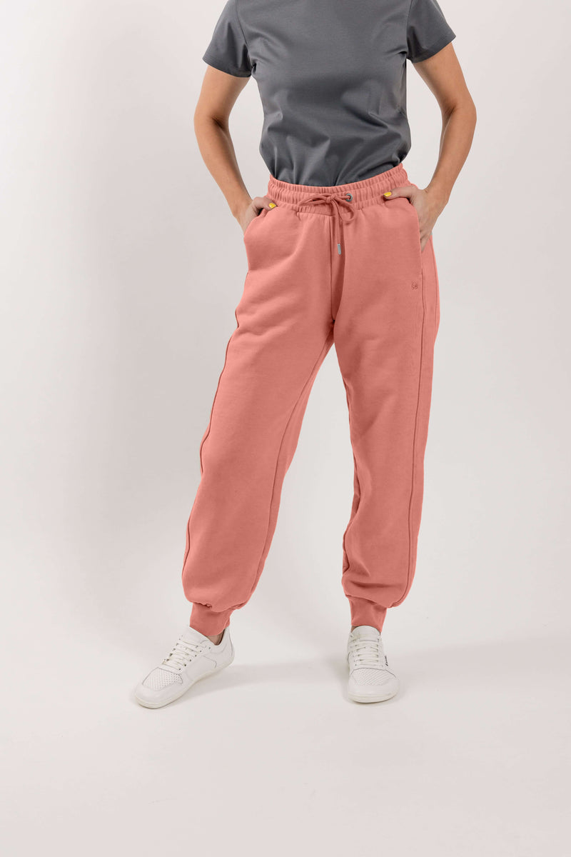 Load image into Gallery viewer, Women's sweatpants Be Lenka Essentials - Salmon Pink