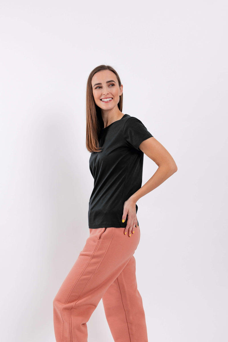 Load image into Gallery viewer, Women's Round Neck t-shirt Be Lenka Essentials - Jet Black