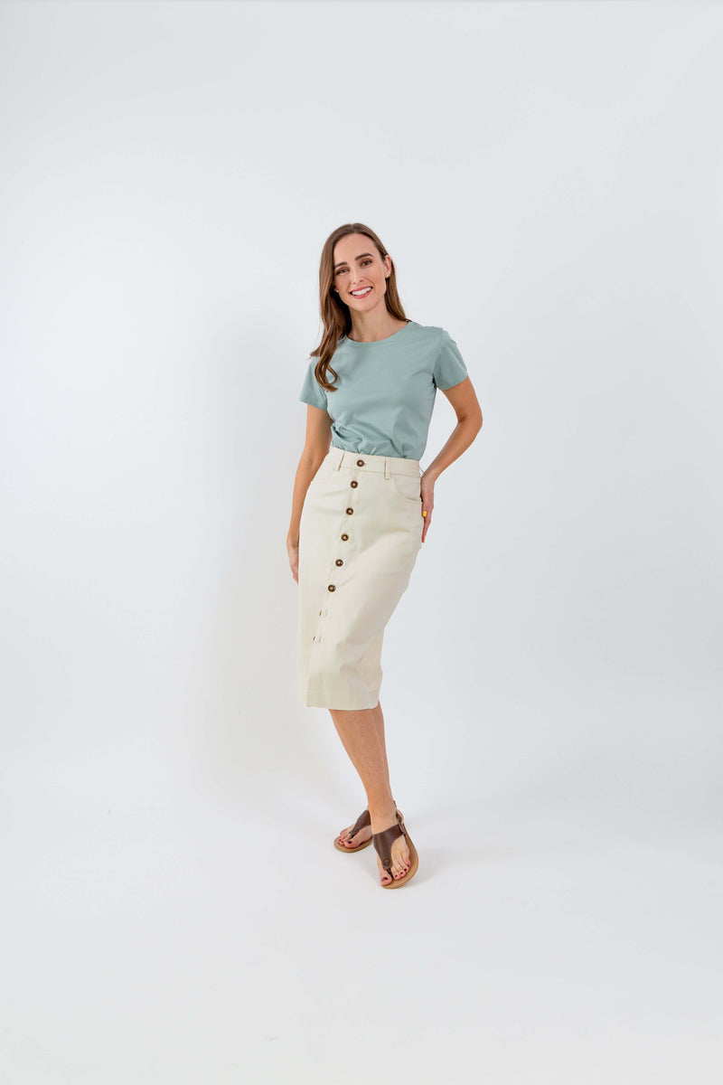 Load image into Gallery viewer, Women's Round Neck t-shirt Be Lenka Essentials - Pistachio Green