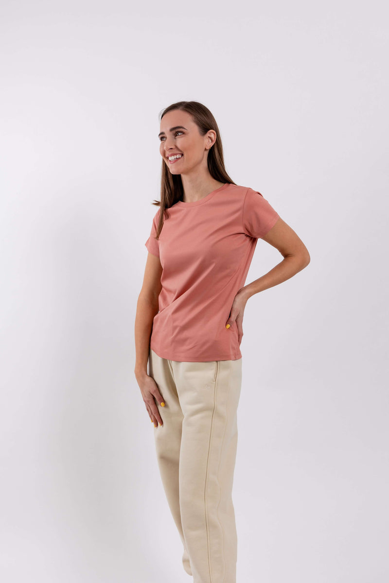 Load image into Gallery viewer, Women's Round Neck t-shirt Be Lenka Essentials - Salmon Pink