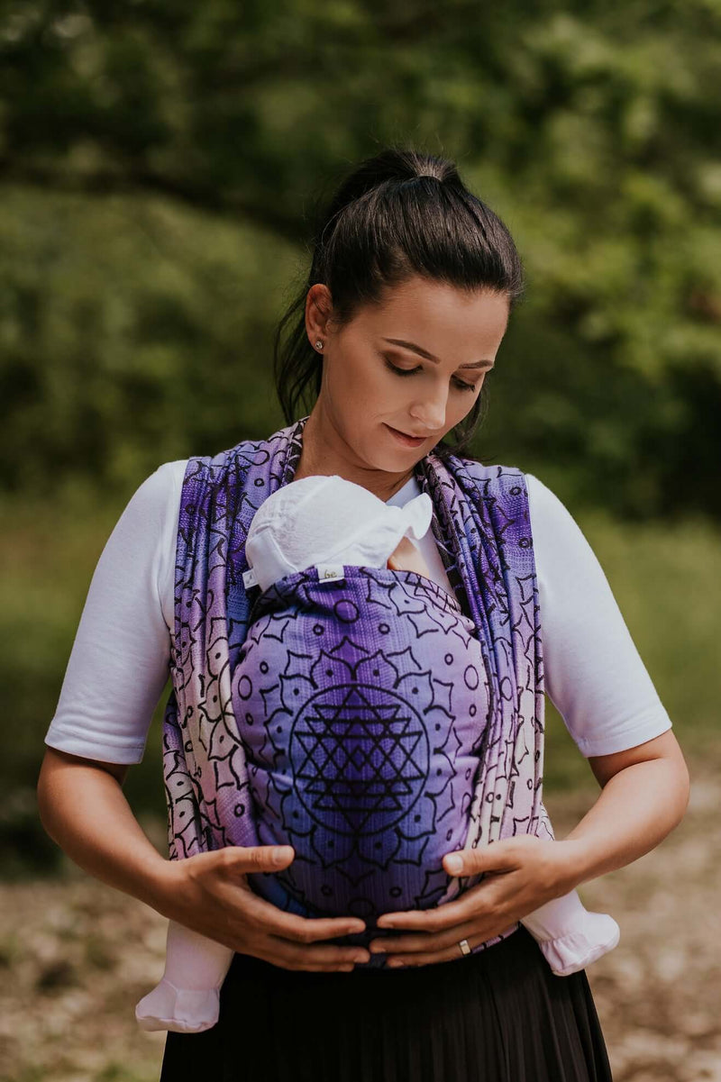Load image into Gallery viewer, Baby Wrap - Be Lenka Shri Yantra - Violet