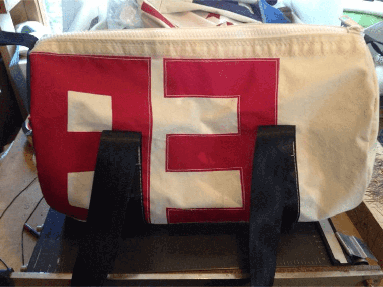 Load image into Gallery viewer, Roaring 40s Recycled Sail Gear Bag
