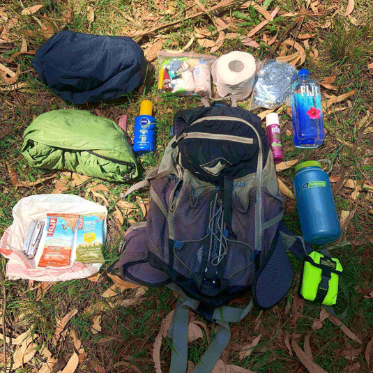 What to pack for a day hike! - Adventureco Blog
