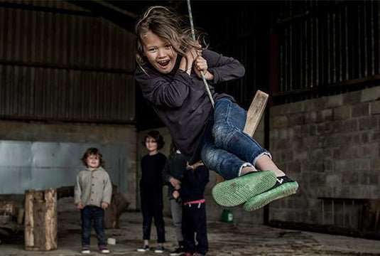 BAREFOOT KIDS BRAINY, HEALTHY, STRONG - Adventureco Blog