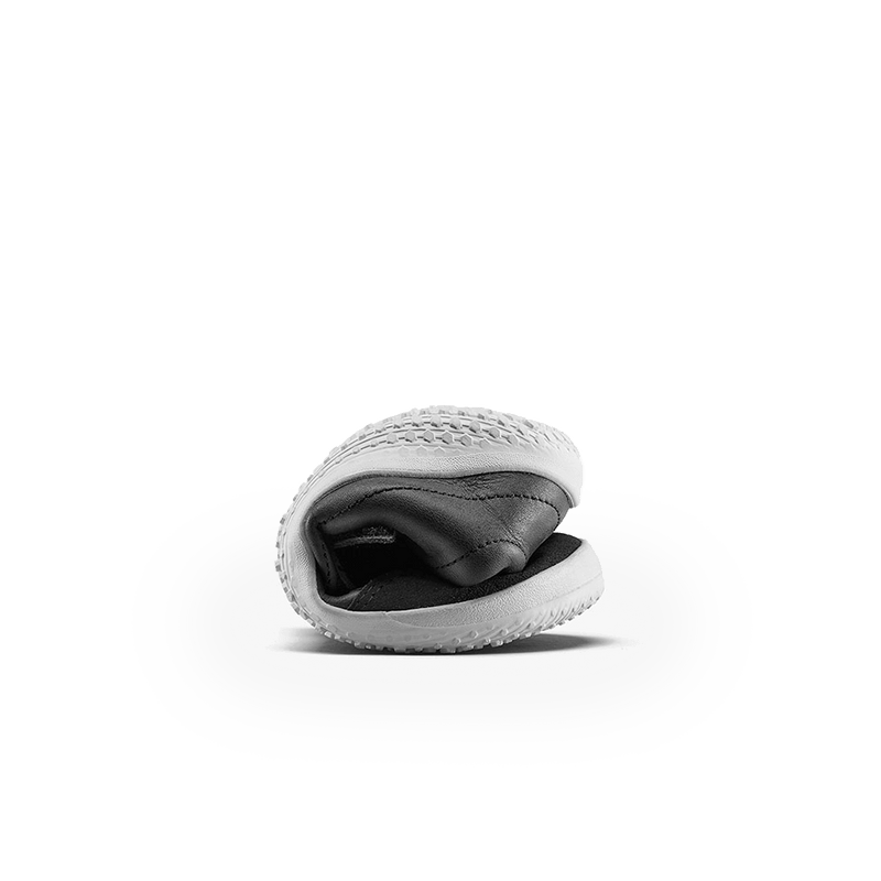Load image into Gallery viewer, Vivobarefoot Gobi Sneaker Kids – Obsidian
