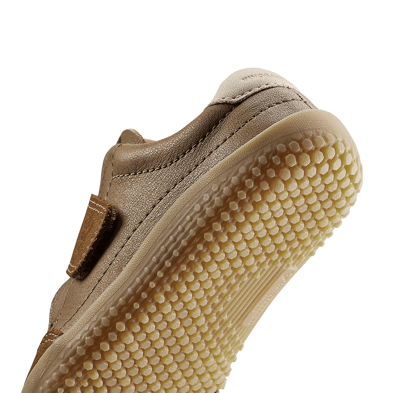Load image into Gallery viewer, Vivobarefoot Gobi Sneaker Toddlers – Acorn
