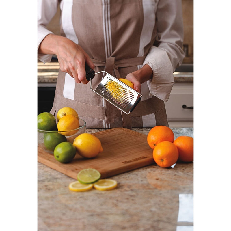 Load image into Gallery viewer, Microplane Gourmet Fine Grater 45004 Stainless Steel Fine Blade Dishwasher Safe-2
