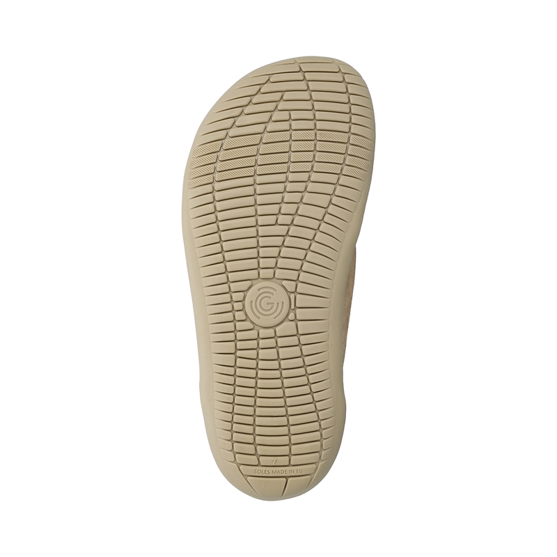 Load image into Gallery viewer, Groundies Cricket Men's Barefoot Moccasins – Beige
