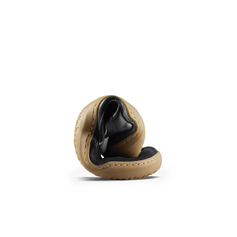 Load image into Gallery viewer, Vivobarefoot Gobi III Sneaker Leather Mens Obsidian
