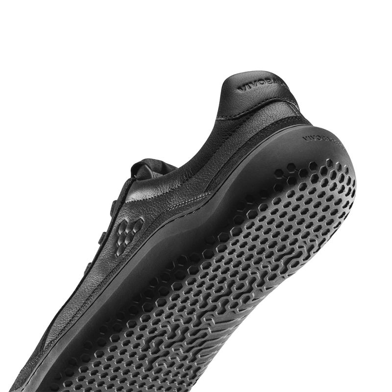 Load image into Gallery viewer, Vivobarefoot Gobi III Sneaker Leather Men’s Triple Obsidian
