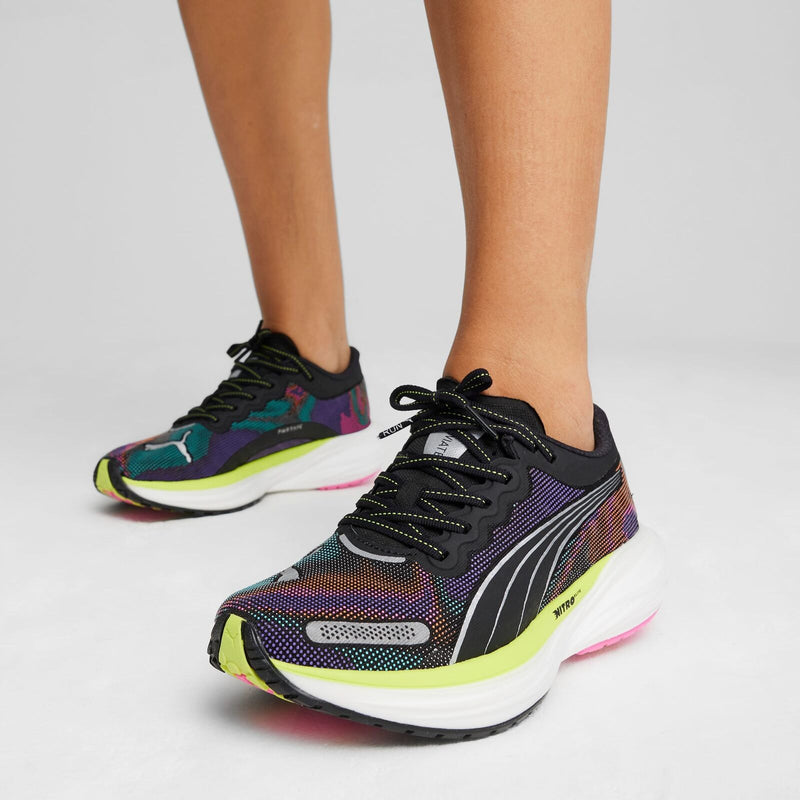 Load image into Gallery viewer, Puma Deviate Nitro 2 Womens Running Shoes in Black / Lime / Pink - Size US 8-2
