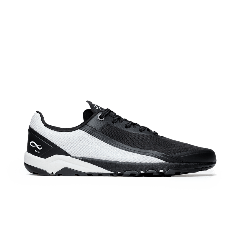Load image into Gallery viewer, Notace Yama 1 Women's Trail Running Shoe – Black/White
