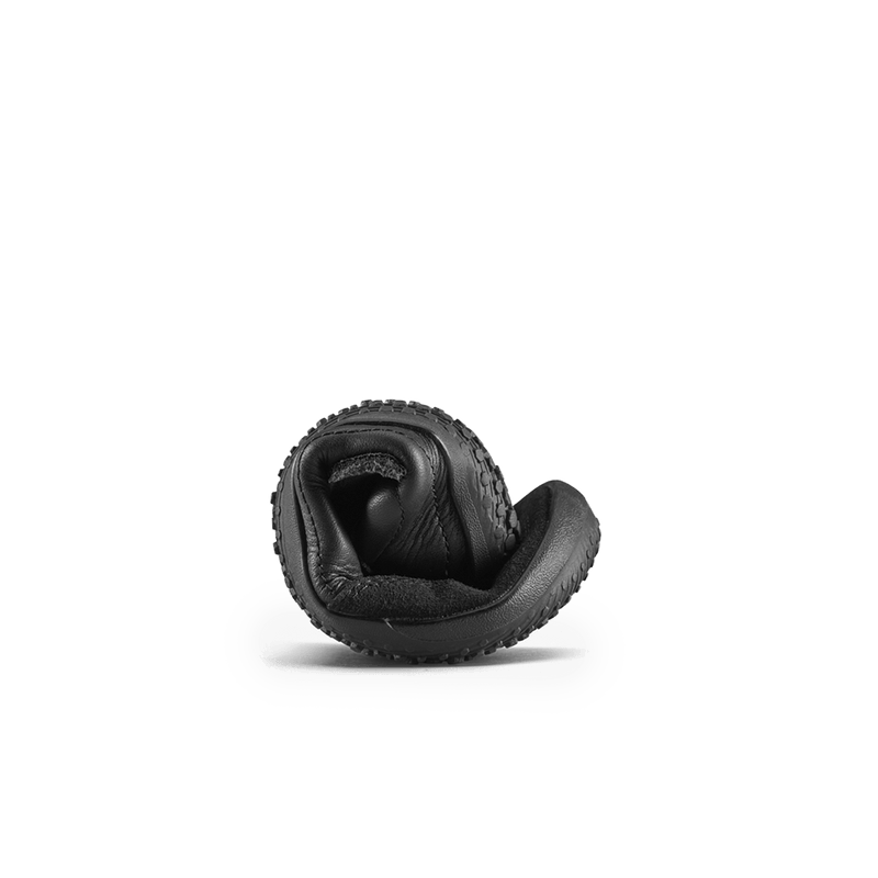 Load image into Gallery viewer, Vivobarefoot Gobi Bar Kids Obsidian
