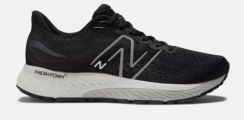 Load image into Gallery viewer, New Balance Mens Fresh Foam X 880v12 Width D - Black/White
