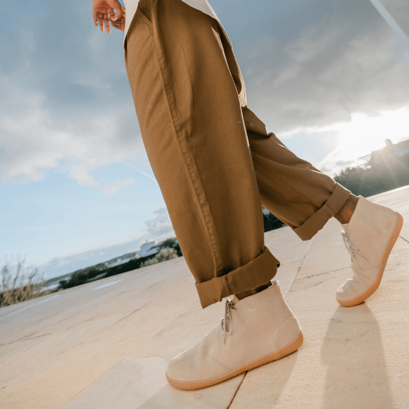 Load image into Gallery viewer, Vivobarefoot Gobi Lux Mens Tan
