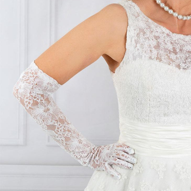 Load image into Gallery viewer, Dents Womens Long Opera Lace Gloves in Ivory-3
