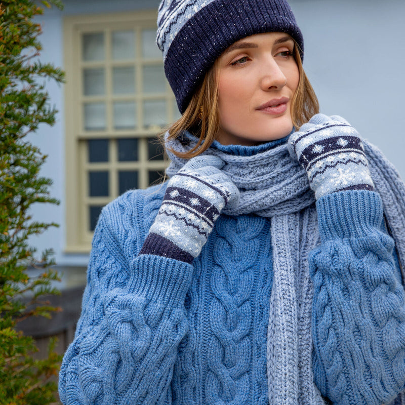 Load image into Gallery viewer, Dents Womens Gloves Jacquard Fair Isle Marle Yarn Knitted in Cornflower-2
