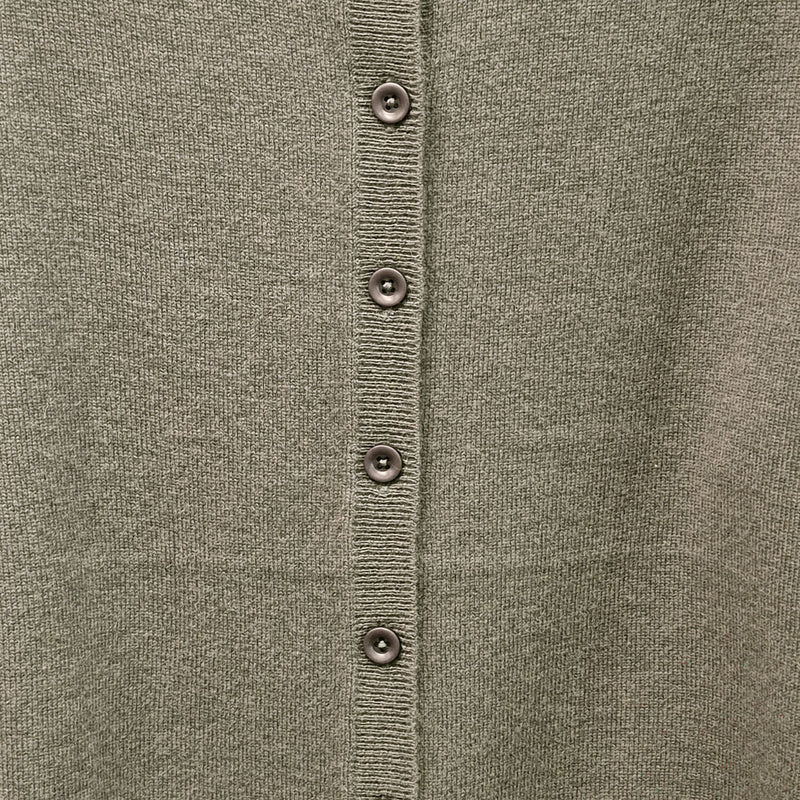 Load image into Gallery viewer, Luxury Cashmere Wool Fine Knit Button Cardigan (Regular Length) in Green-4
