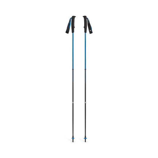 Black Diamond Distance Carbon Trekking Poles with ultralight EVA grip and fixed 120 cm length, designed for minimal weight and optimal balance.