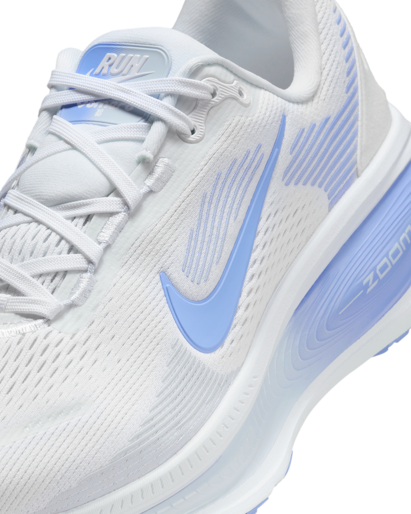 Load image into Gallery viewer, Nike Womens Vomero 18 (D Wide) Sneakers Runners Shoes in White/Football Grey/Royal Pulse-4
