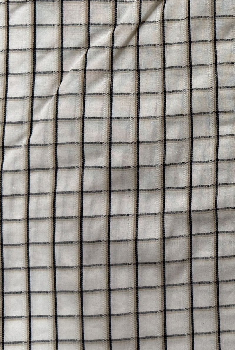 Load image into Gallery viewer, Mens 100% Cotton Button Up Short Sleeve Shirt in White Check-3
