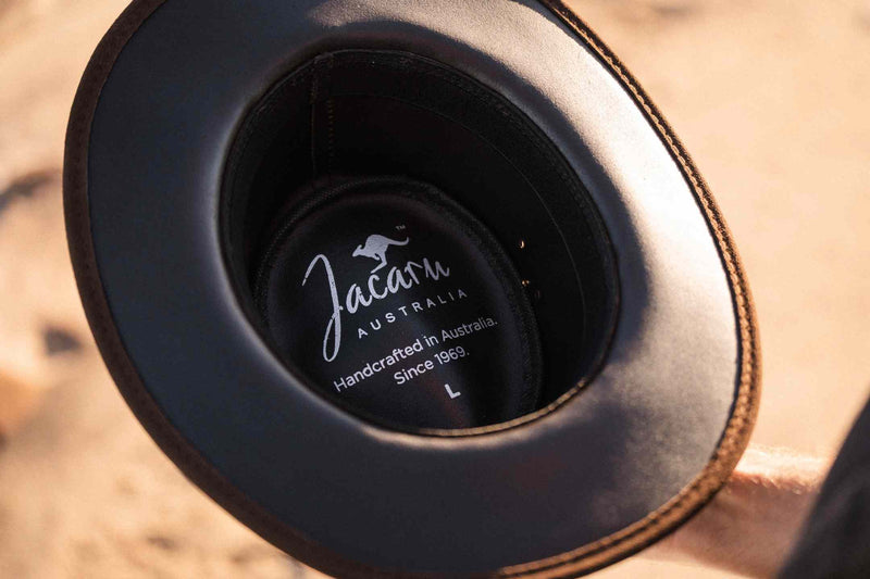 Load image into Gallery viewer, Jacaru 1007 Wallaroo Suede Hat – UPF 50+ | 10-Year Warranty
