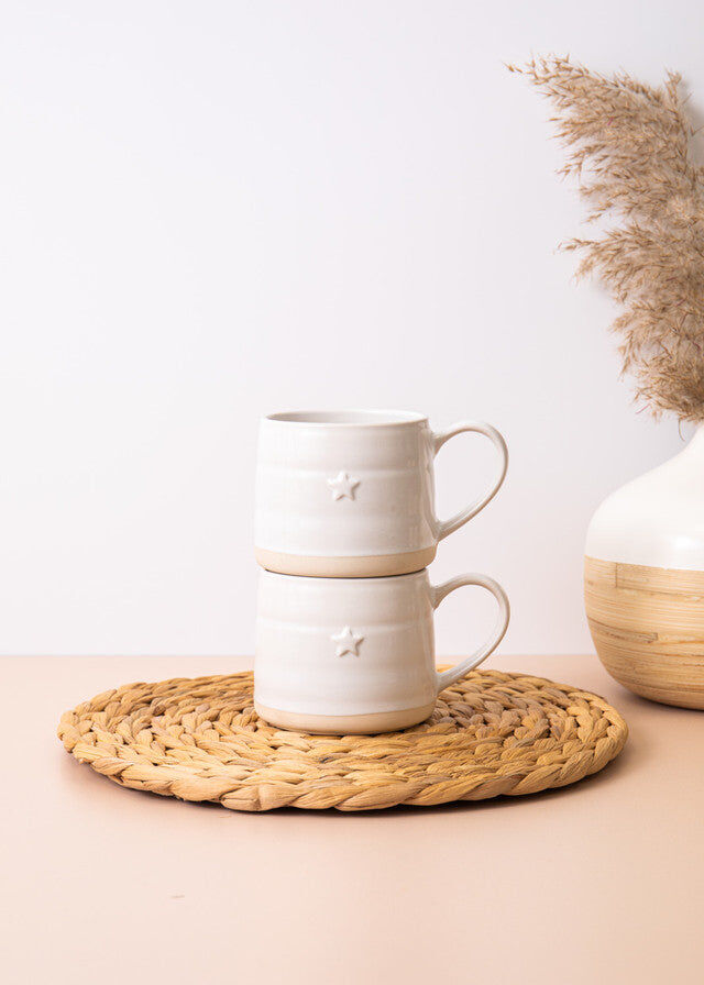Load image into Gallery viewer, Mikasa Farmhouse Star Stoneware Mugs 380ml Set of 2 - White Cream-3
